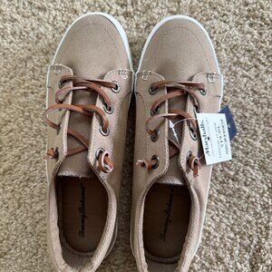 TOMMY BAHAMA deck shoes casual sneakers womens sz 8 NEW w/tags TAN